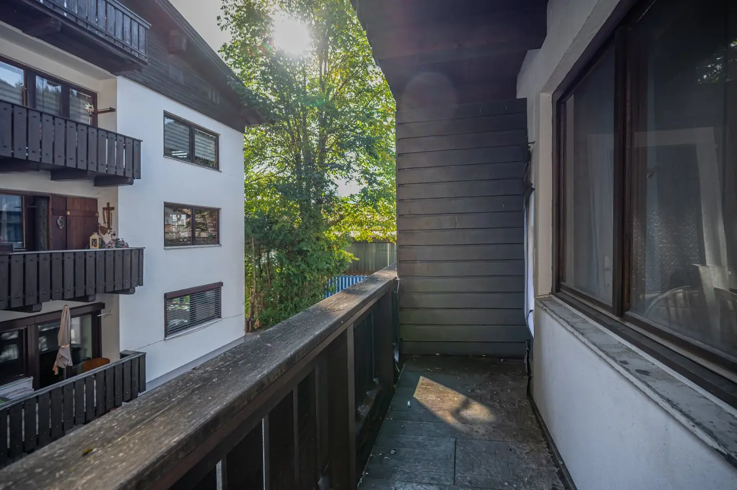 ANLEGER-WOHNUNG IN KITZBÜHEL -- 2 ZIMMER MÖBLIERT/BALKON/GARAGE -- FERIENWOHNUNG-WIDMUNG!