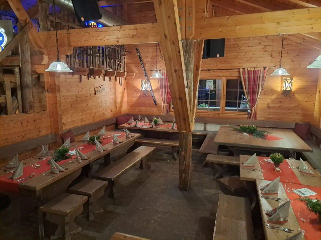 Legendäre Après Ski Bar an Talstation Sonnenkopf Wohnung