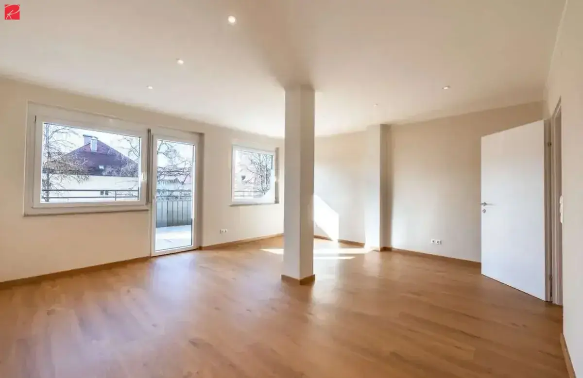 First occupancy after complete renovation – only 2 minutes to the University!