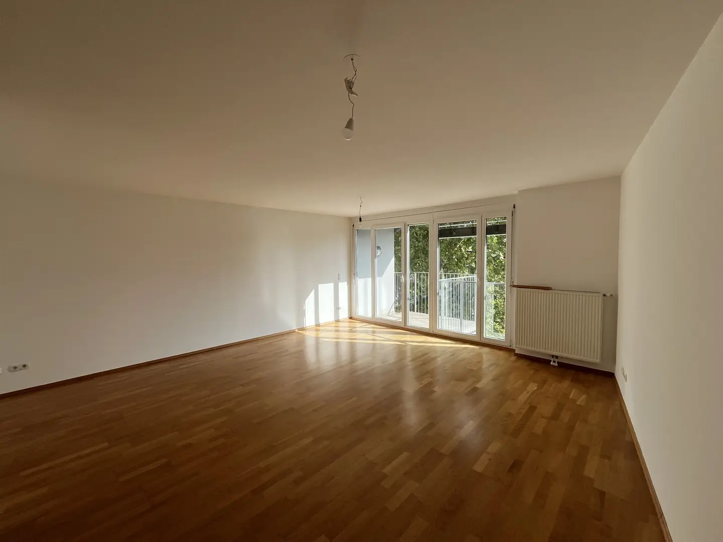 Helle Wohnung mit sonnigem Balkon und Lift