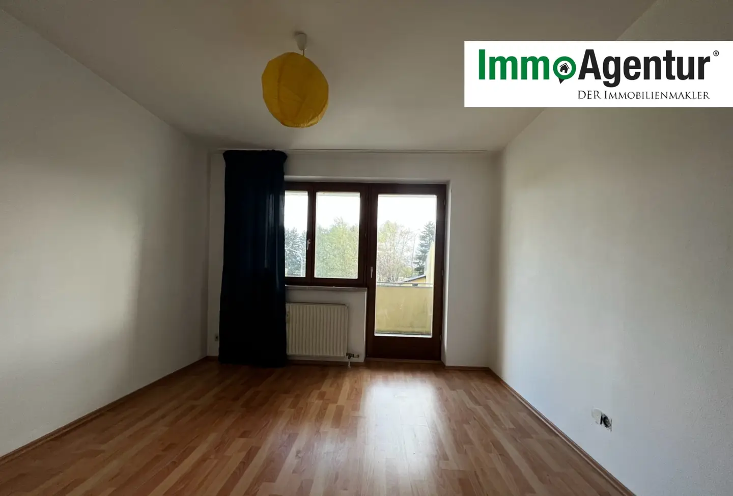 Helle Wohnung mit Balkon und guter Anbindung
