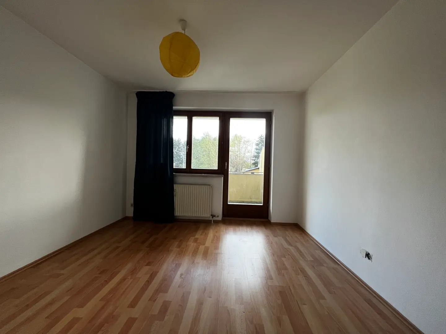 Helle Wohnung mit Balkon und guter Anbindung
