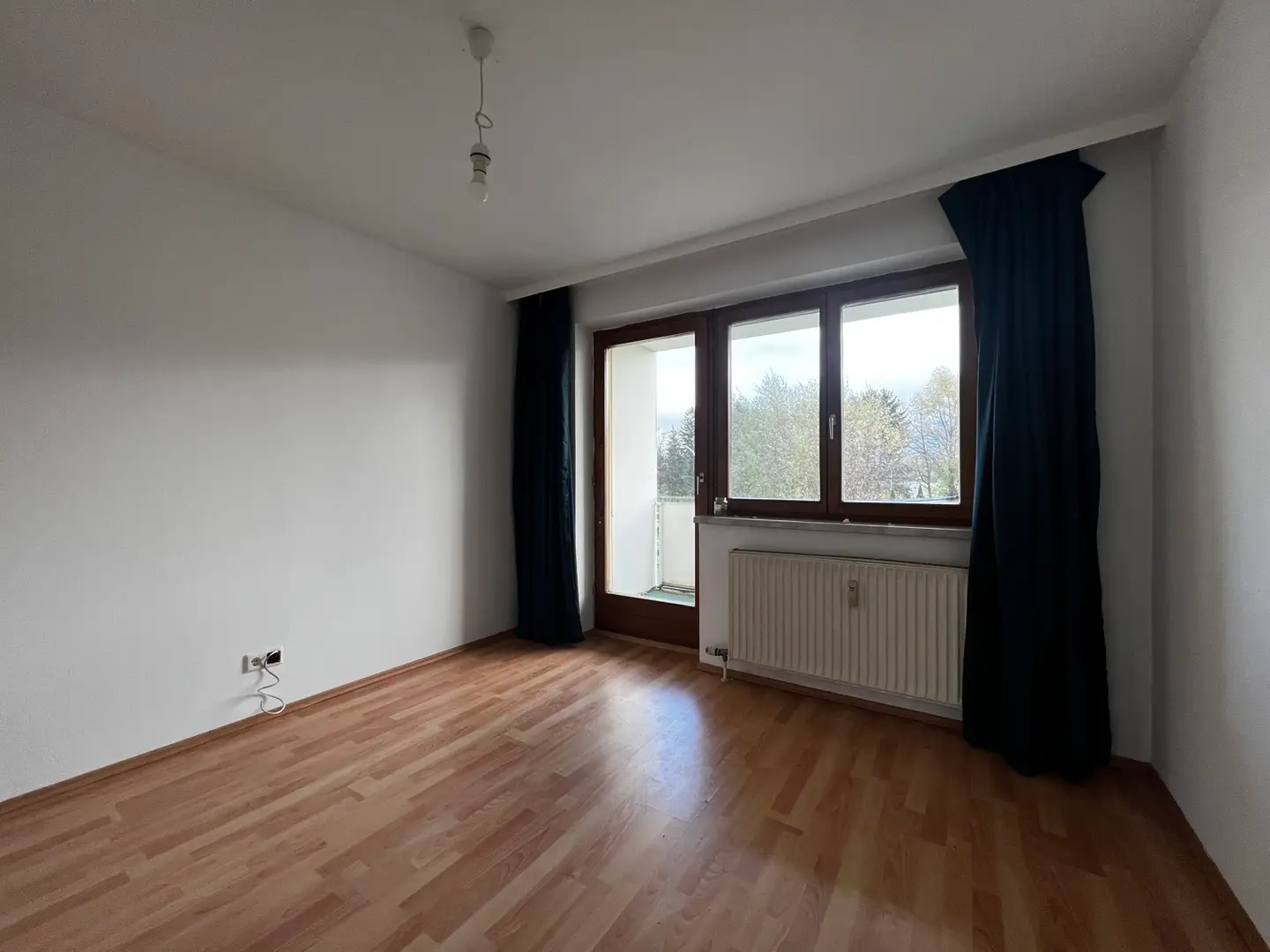 Helle Wohnung mit Balkon und guter Anbindung