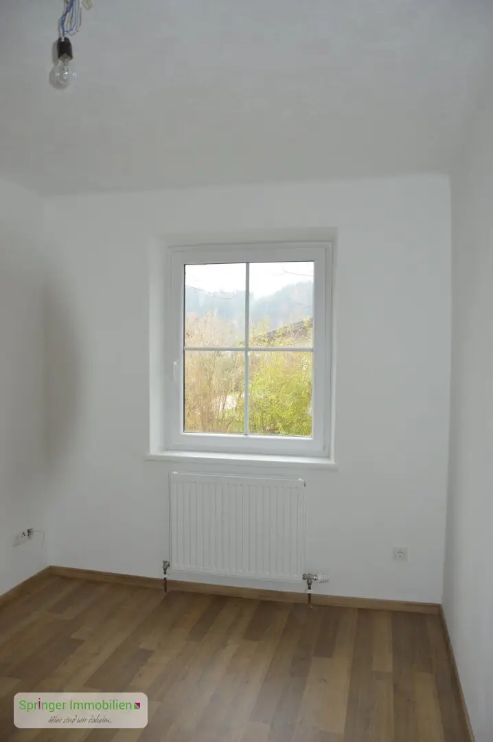 Für Gartenfreunde! heimelige 2 1/2-Zimmer-Hausetage + Garten