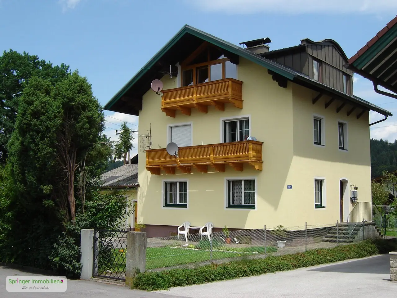 Für Gartenfreunde! heimelige 2 1/2-Zimmer-Hausetage + Garten