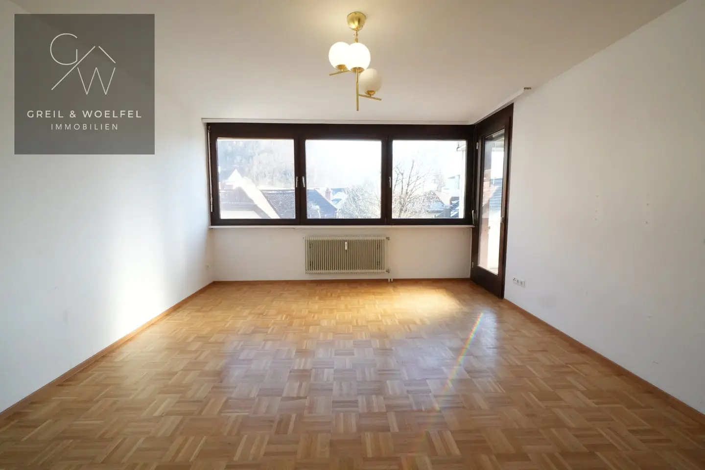 Sofort verfügbare Wohnung mit Balkon nahe Bahnhof