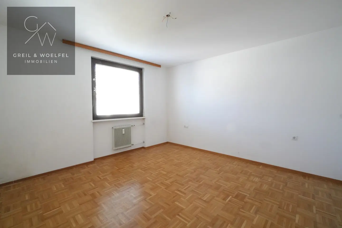 Sofort verfügbare Wohnung mit Balkon nahe Bahnhof