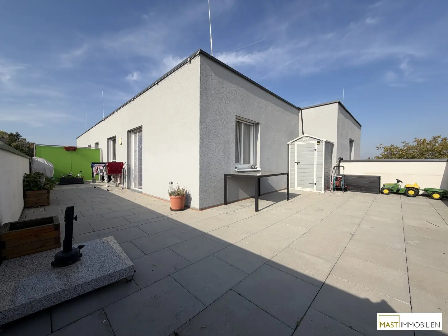 DACHGESCHOSS mit 51 m² Dachterrasse in Harmannsdorf - inkl. EWE Einbauküche