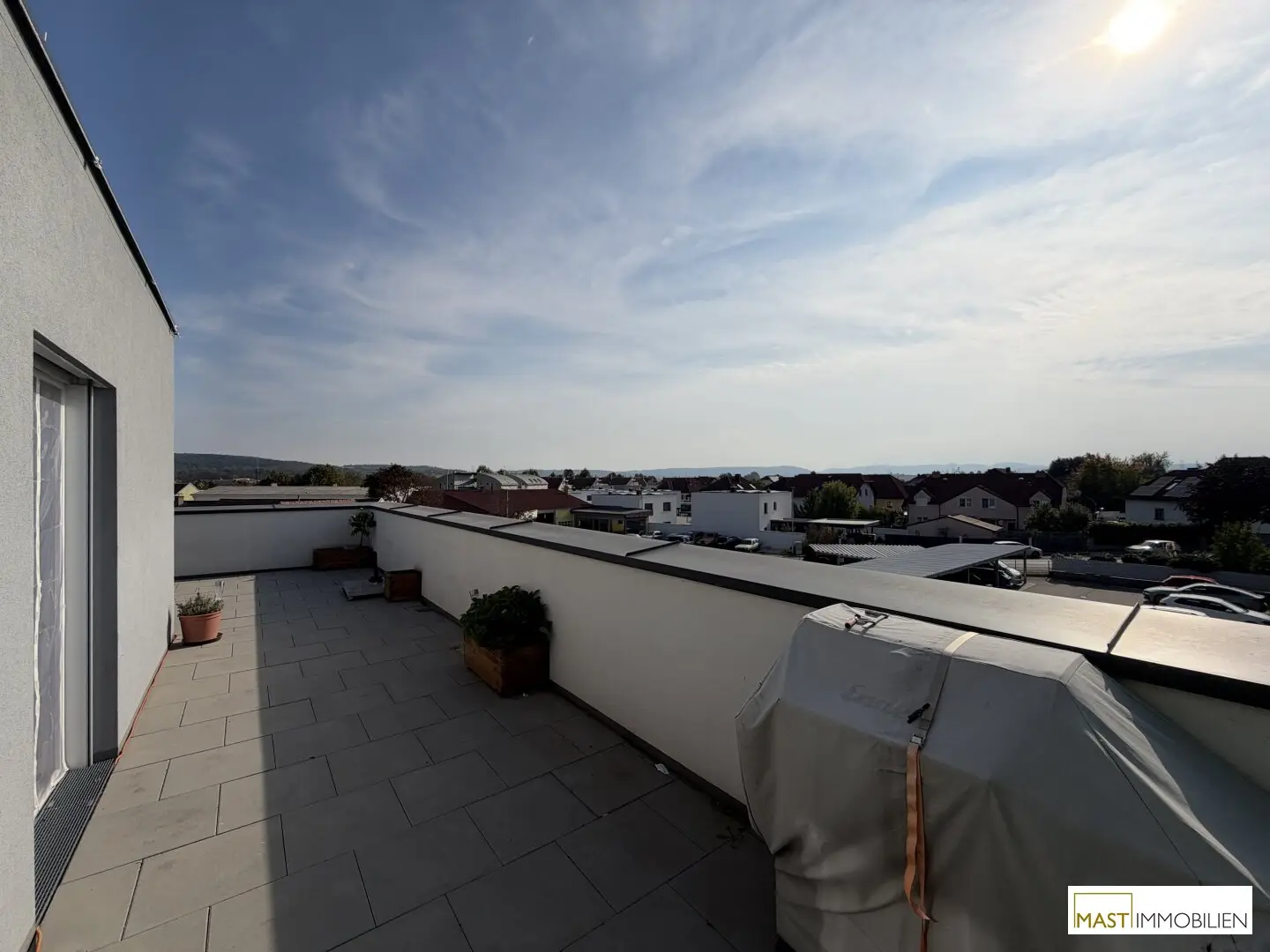 DACHGESCHOSS mit 51 m² Dachterrasse in Harmannsdorf - inkl. EWE Einbauküche