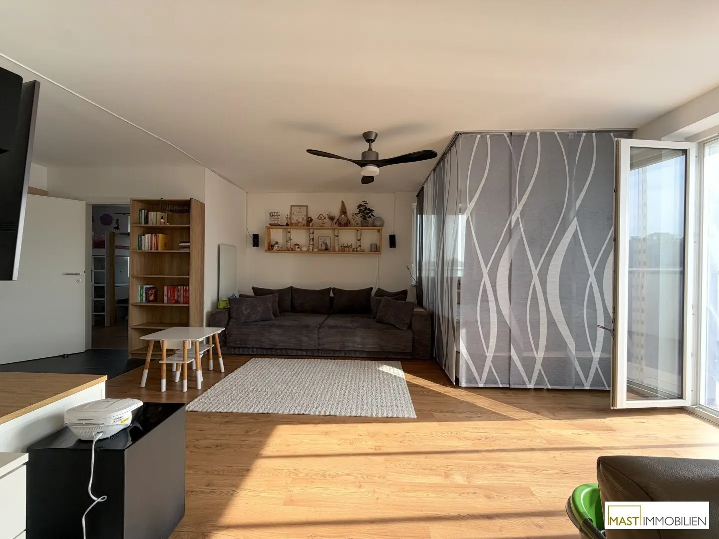 DACHGESCHOSS mit 51 m² Dachterrasse in Harmannsdorf - inkl. EWE Einbauküche