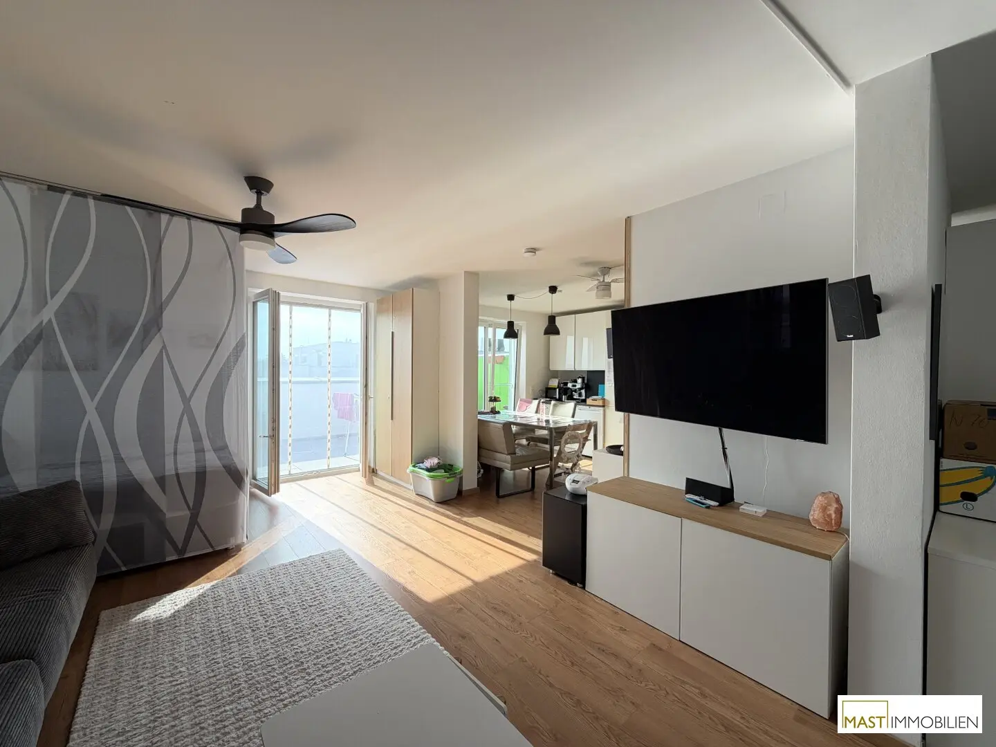 DACHGESCHOSS mit 51 m² Dachterrasse in Harmannsdorf - inkl. EWE Einbauküche