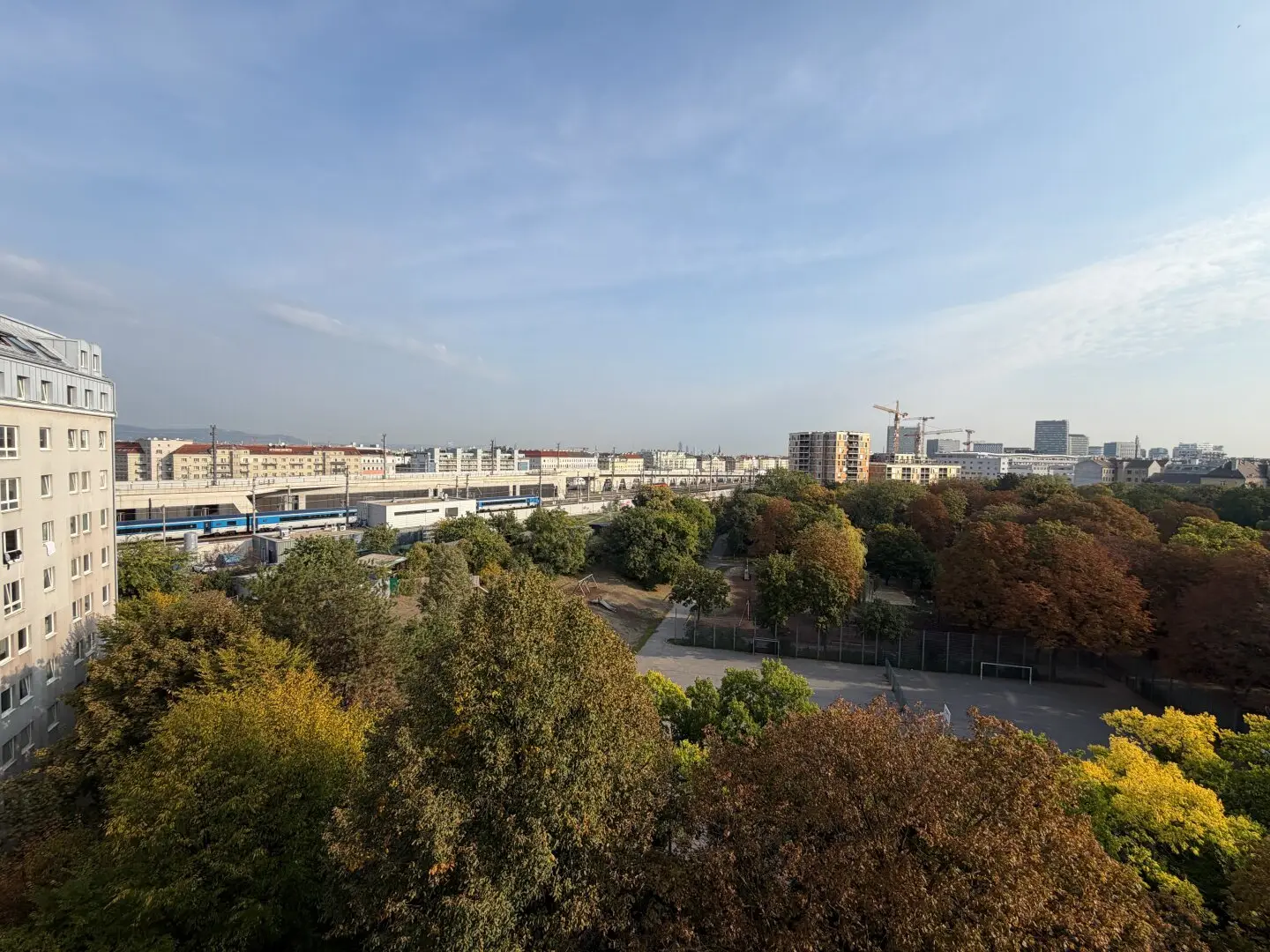 WALDMÜLLERPARK &amp; future U2 "Matzleinsdorfer Platz": 2-room apartment with very nice distant view | 7th floor
