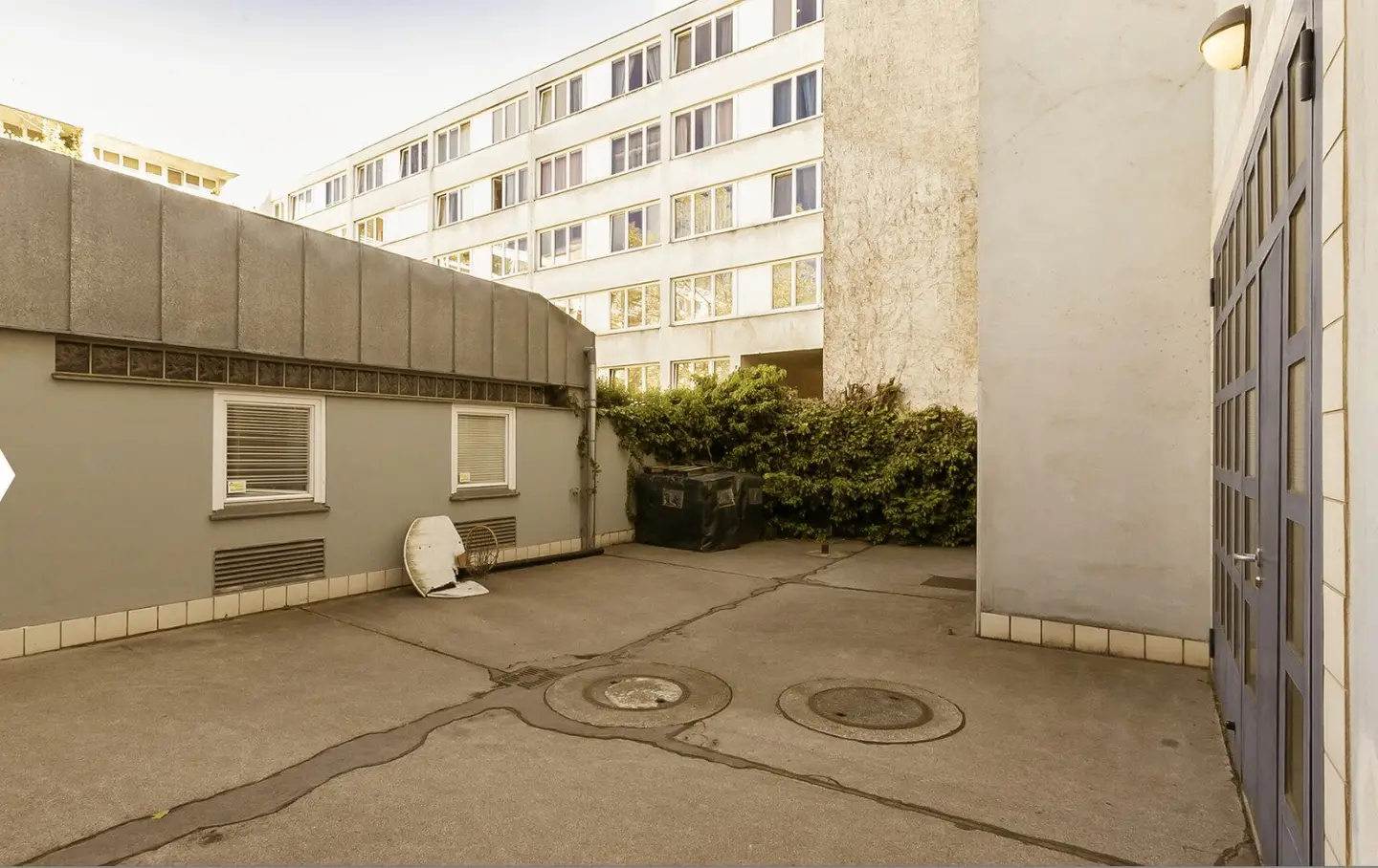 Lienfeldergasse | Open-air parking spaces for rent