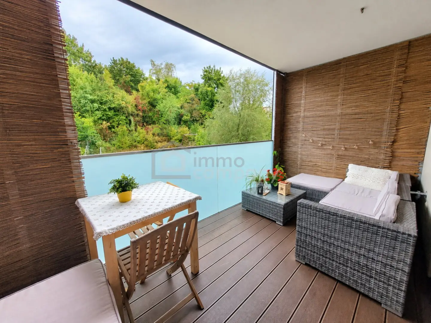 In the middle of Linz - View of greenery – Apartment with underground parking space and 2 loggias to fall in love with
