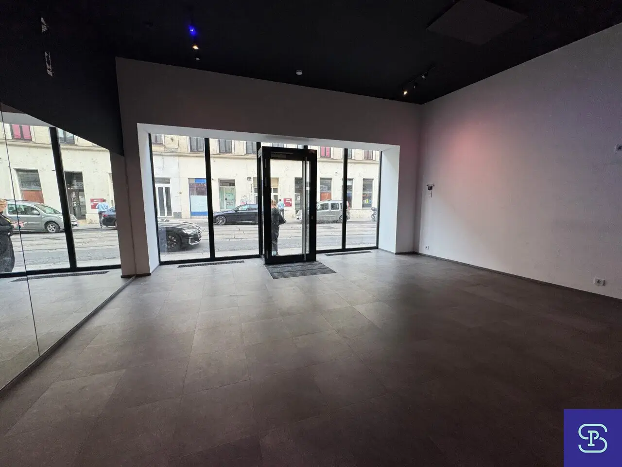 Hernalser Hauptstraße: 85m² Gassenlokal in Frequenzlage - 1170 Wien