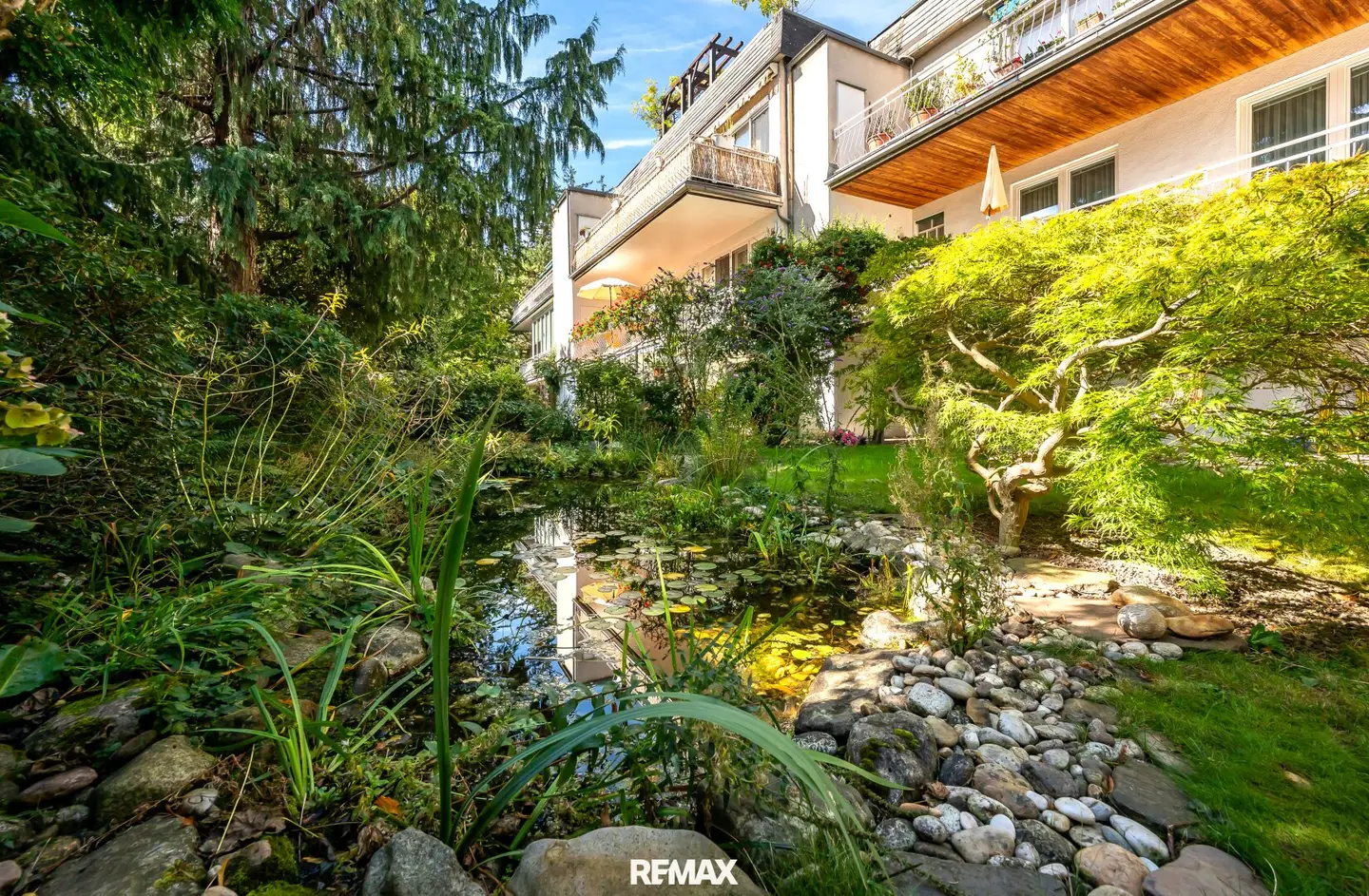Garden Apartment with Biotope, Sauna and Garage