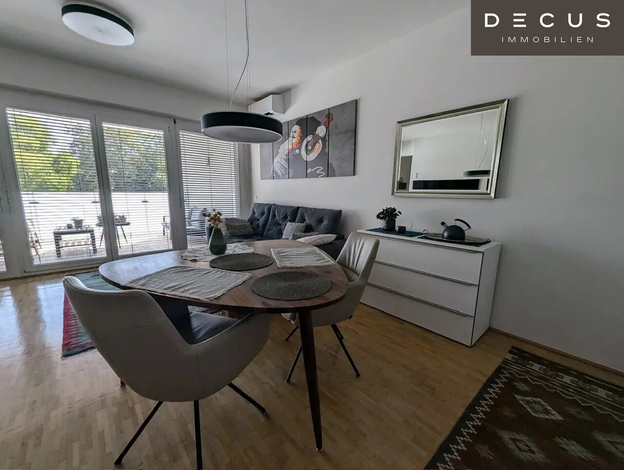 | HERRLICHER BLICK INS GRÜNE | CHARMANTE 3-ZIMMER-WOHNUNG | LOGGIA | ATTRAKTIVE LAGE
