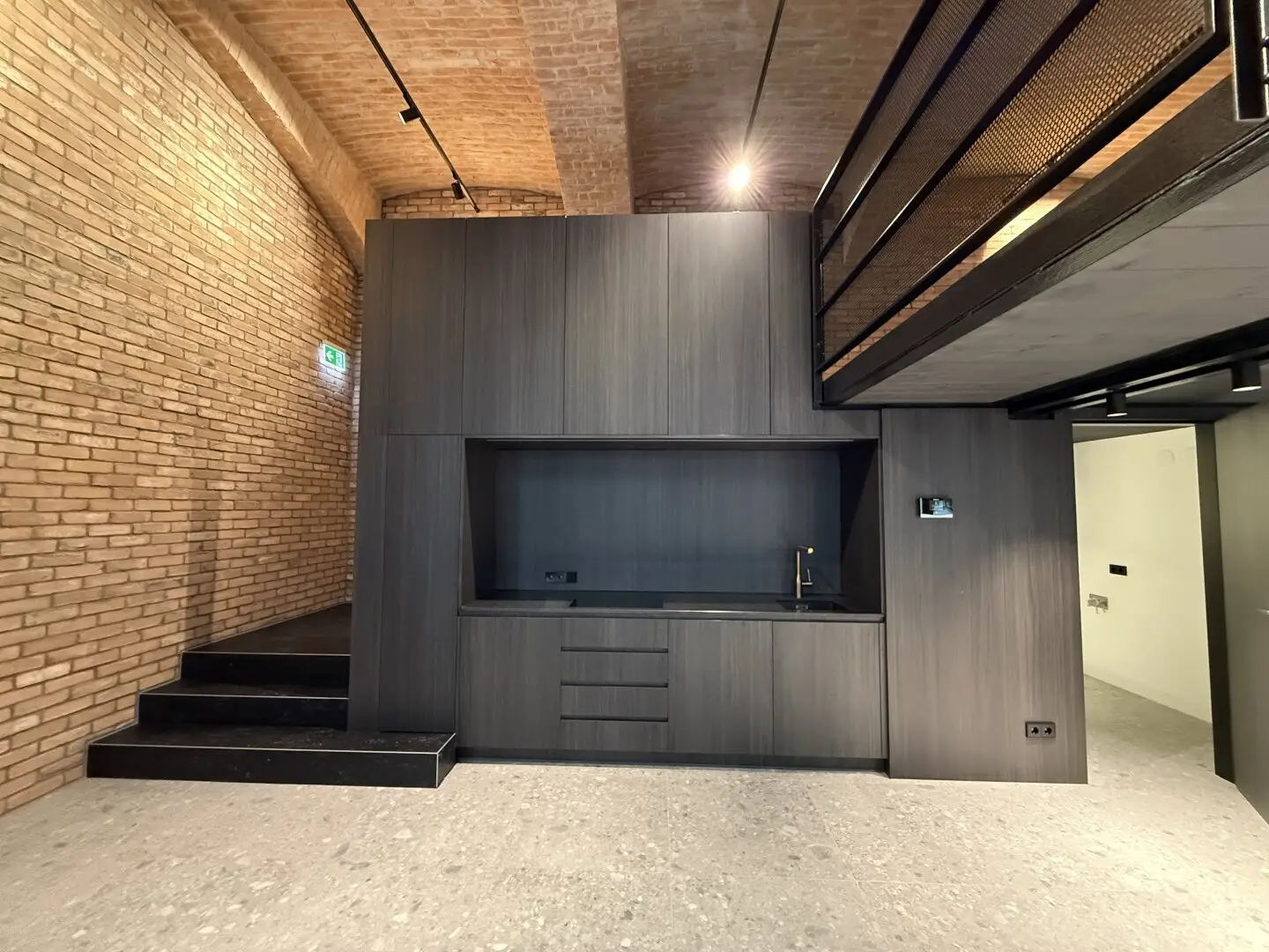 Characterful Office Loft – Industrial Charm on Two Levels
