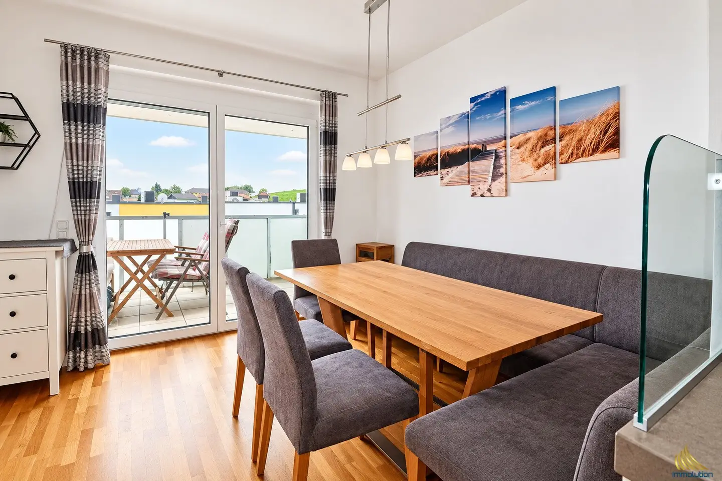 Voll möbliert und sofort verfügbar mit 2 Loggien, Garage &amp; Lift
