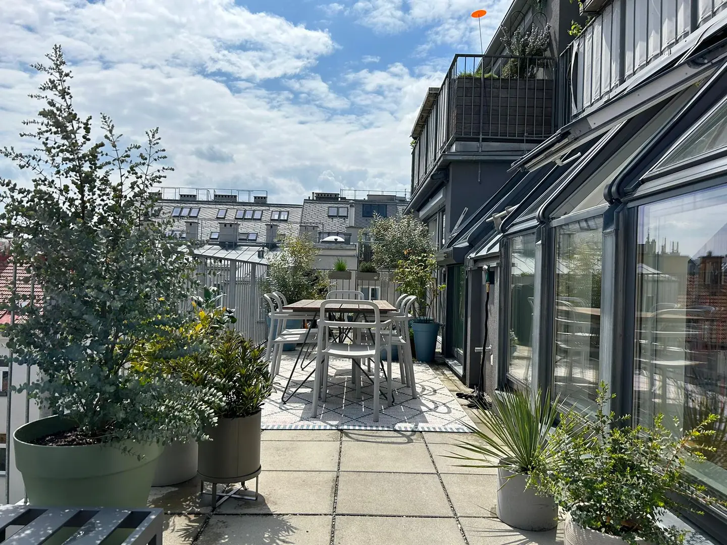 Klimatisierte Wohnung mit großen Terrassen und Fernblick
