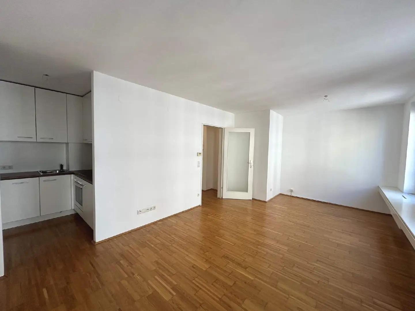 Bright apartment in well kept new building with lift