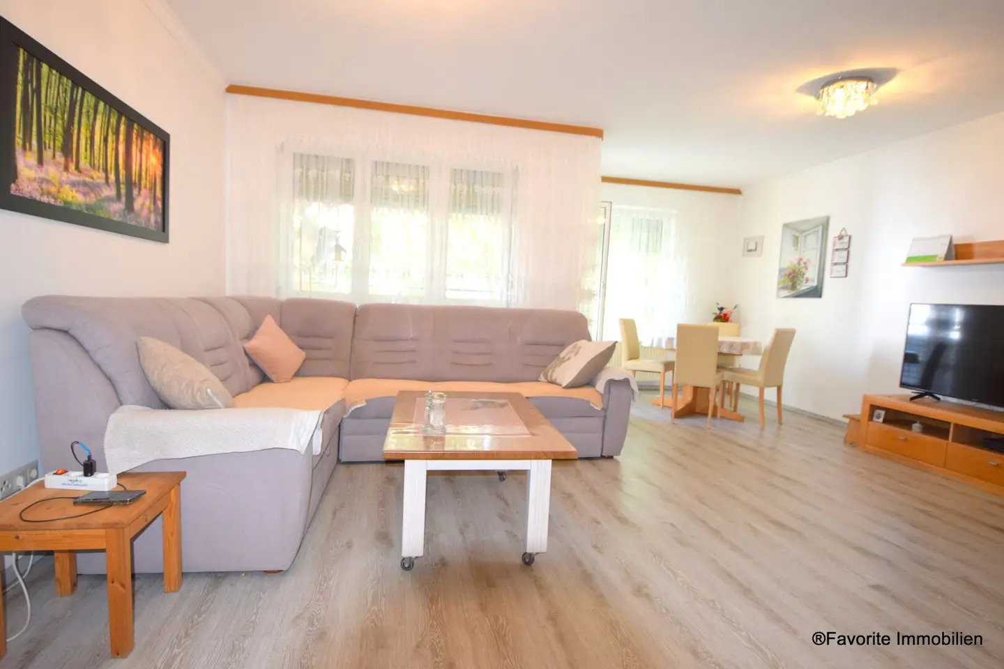 Bright 3-room apartment, centrally accessible, with south-facing balcony in 1100 Vienna