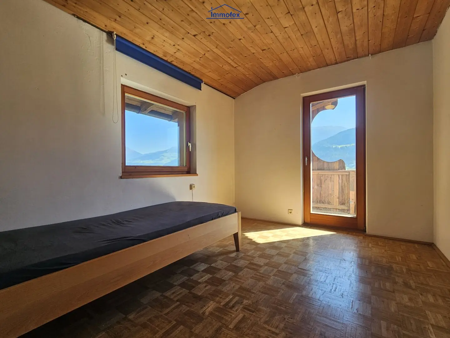 Sonnige und ruhige 4-Zimmer  Wohnung im 2-Familienhaus