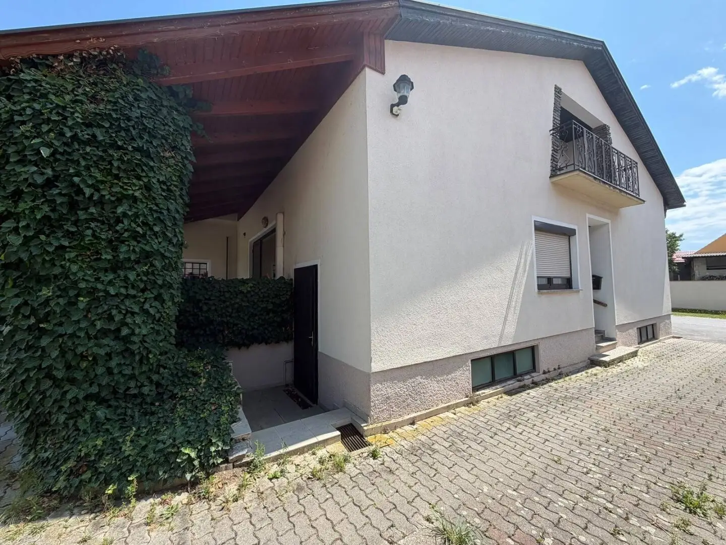 Vielseitiges Wohn- und  Geschäftshaus mit großem Grundstück und Ausbaupotenzial in Bildein