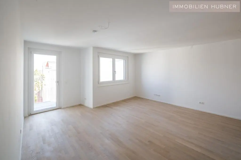 Helle Neubauwohnung mit Balkon und U6 Nähe