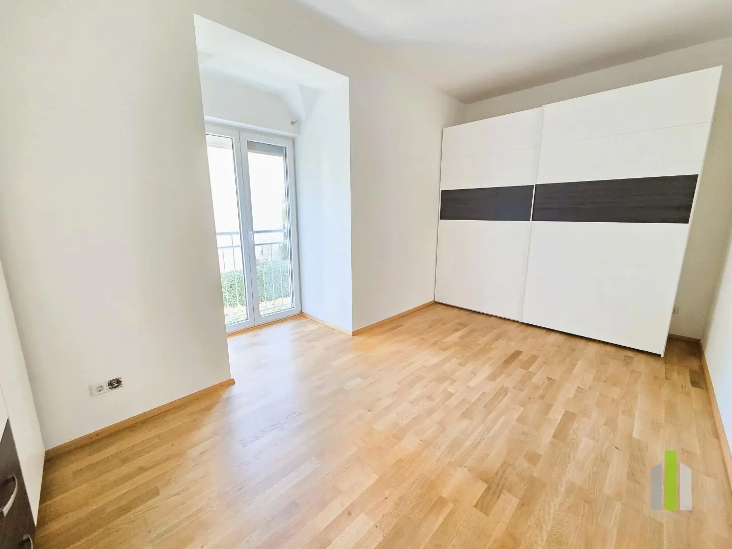 Neuwertige Familienwohnung mit sonniger Südwestterrasse