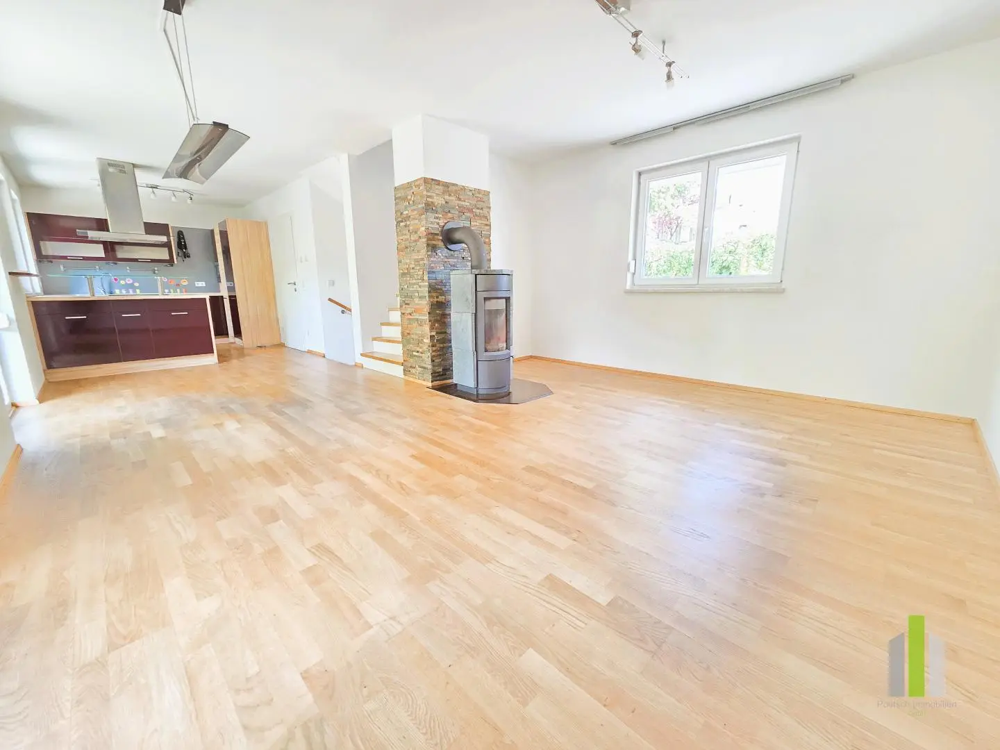 Neuwertige Familienwohnung mit sonniger Südwestterrasse
