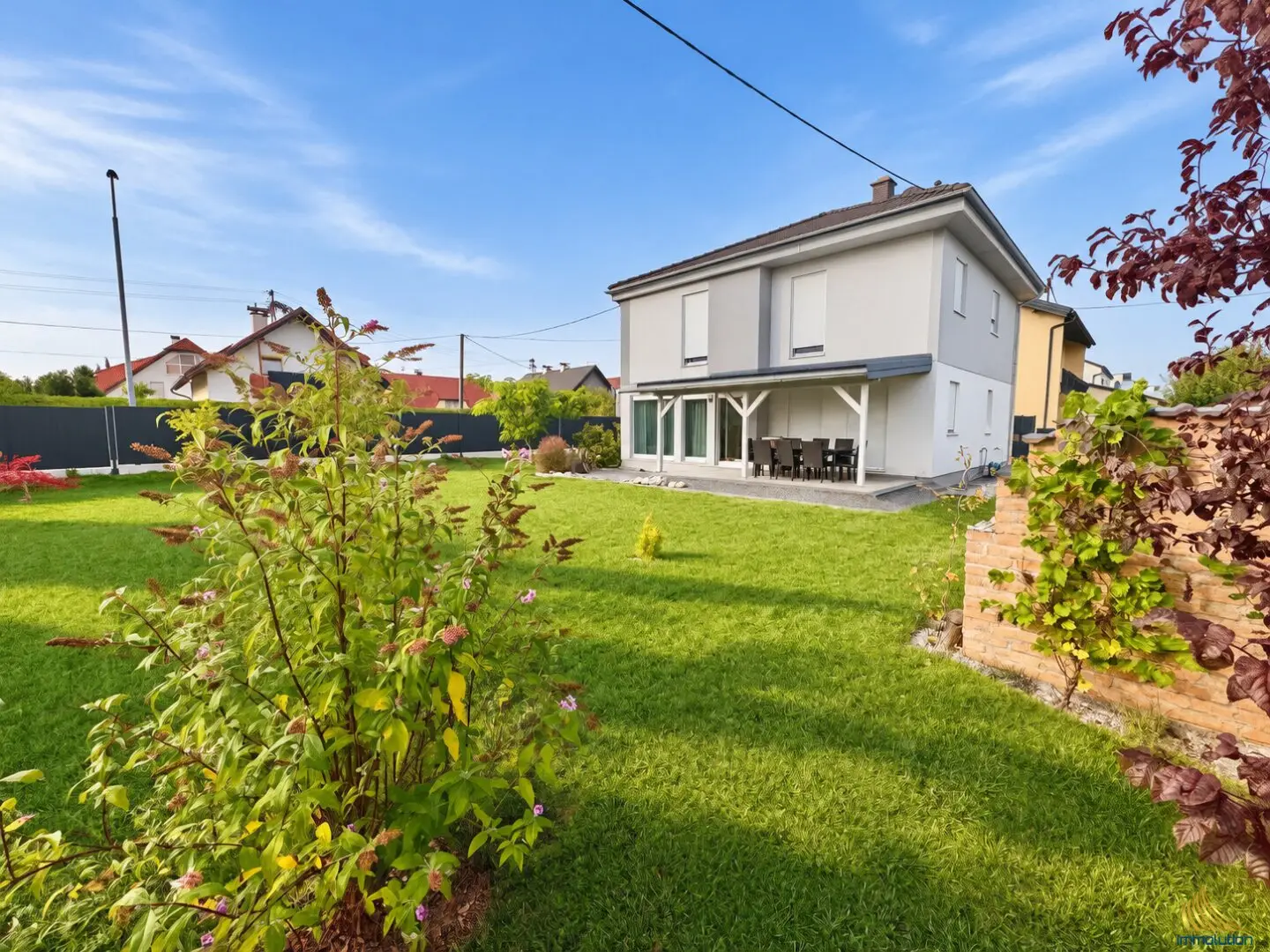Family dream with pool and garden – well maintained single-family house in Gunskirchen