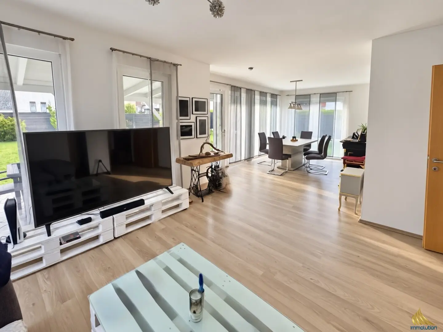 Family dream with pool and garden – well maintained single-family house in Gunskirchen