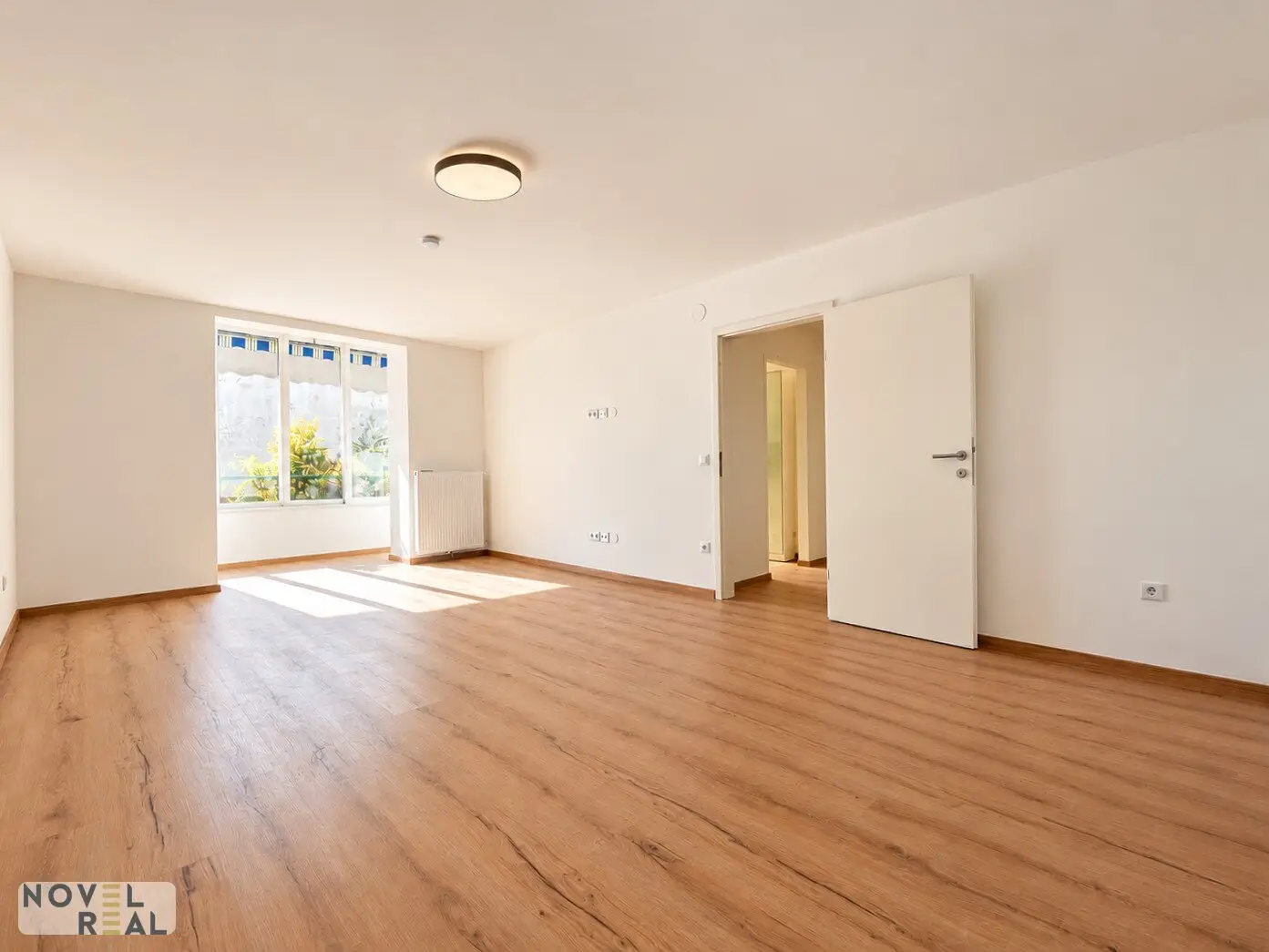First occupancy: Modern 2-room apartment with loggia in the 3rd district