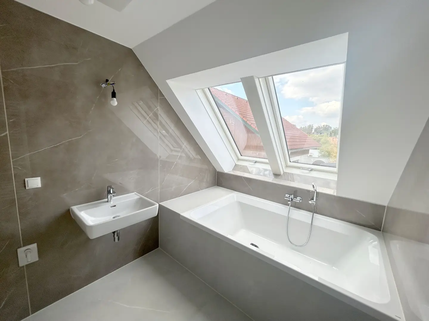 Bright Wohnung with private terrace near the Prater