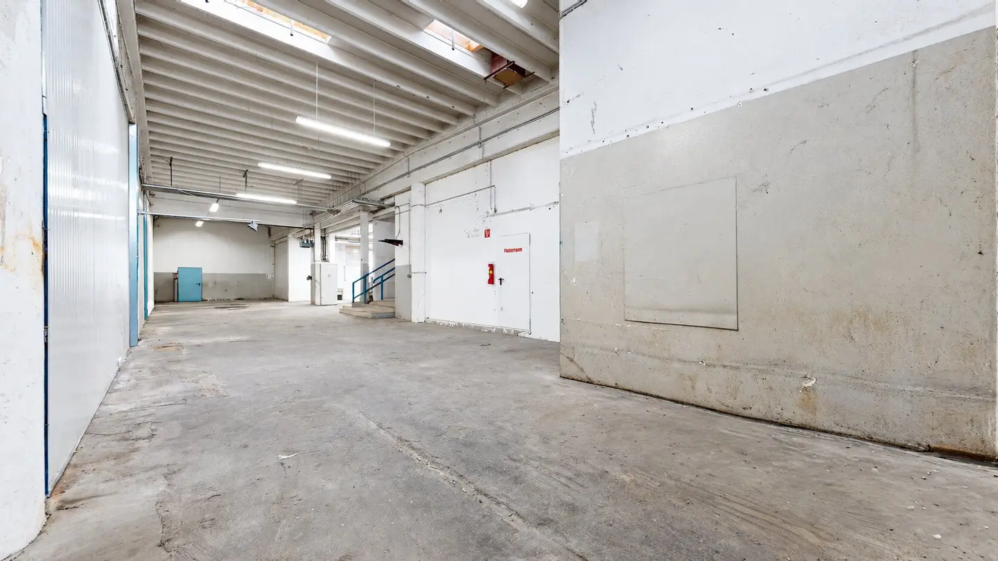 163 m² Lager im EG in Klagenfurt – Büroflächen optional
