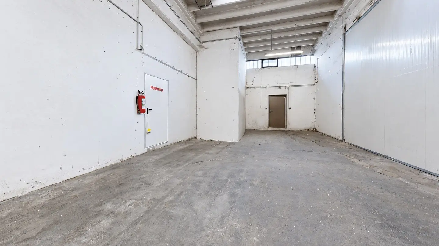 163 m² Lager im EG in Klagenfurt – Büroflächen optional