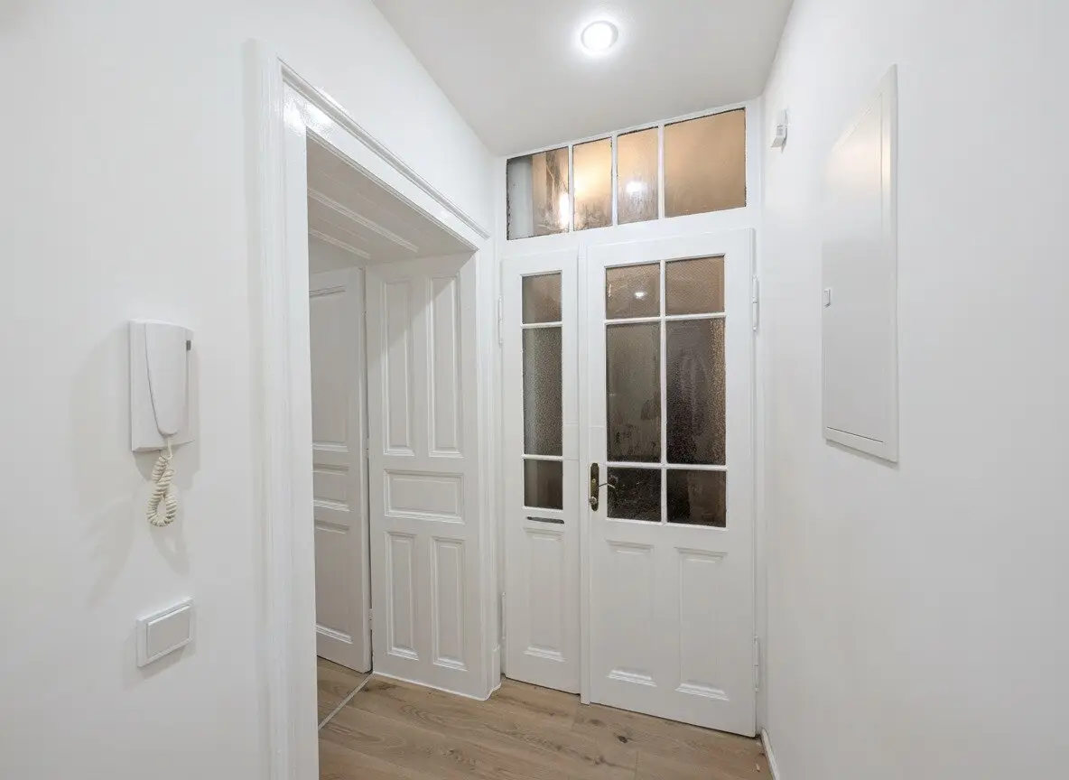 Neuwertige 2,5-Zimmer-Erdgeschosswohnung mit Einbauküche &amp; grünem Innenhof, nahe FH Joanneum