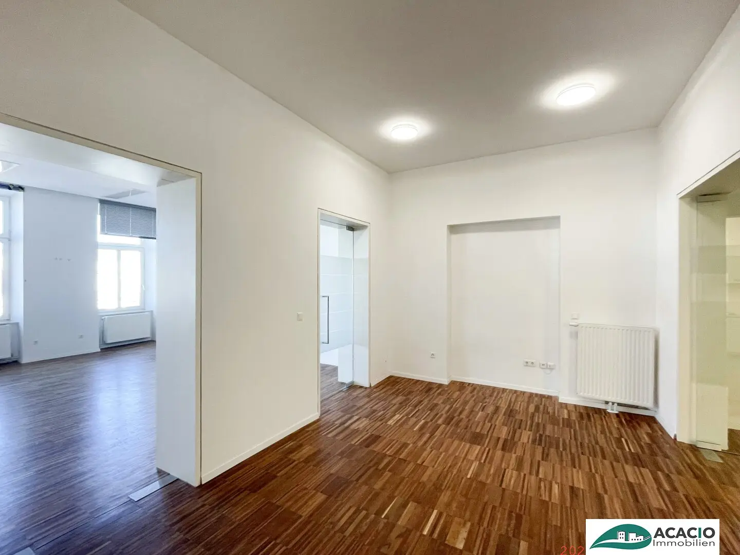 REPRÄSENTATIVES BÜRO DIREKT AM HAUPTPLATZ VON HOLLABRUNN