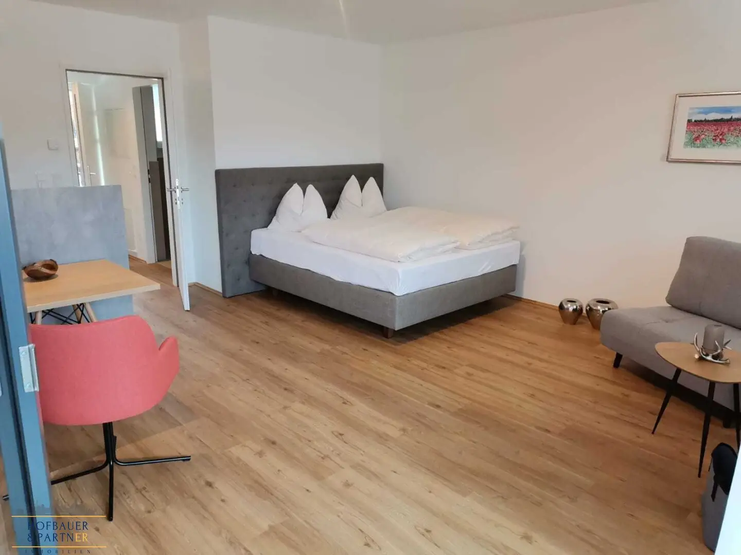 Erstbezug - 1-Zimmer-Gartenwohnung mit PKW-Abstellplatz