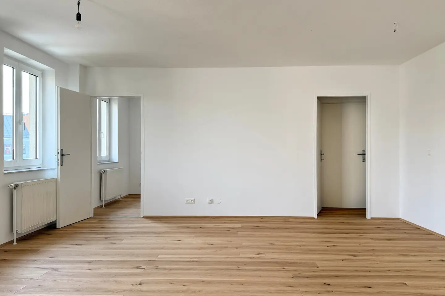 Great layout and no sloping walls 4 room penthouse apartment with terrace