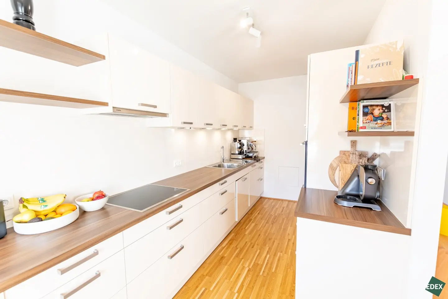 Schöne 4-Zimmer-Dachgeschoß-Maisonette mit ruhig gelegener Terrasse
