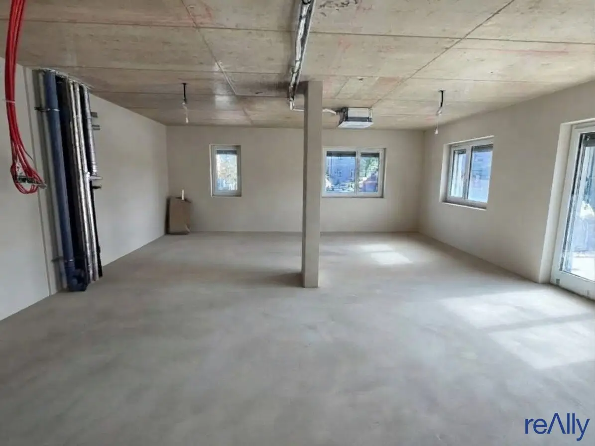 94m² for your vision – Individually customizable practice medical office commercial space in Mödling
