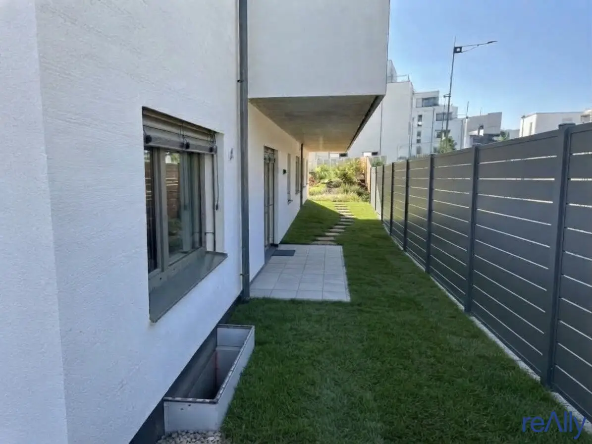 94m² for your vision – Individually customizable practice medical office commercial space in Mödling