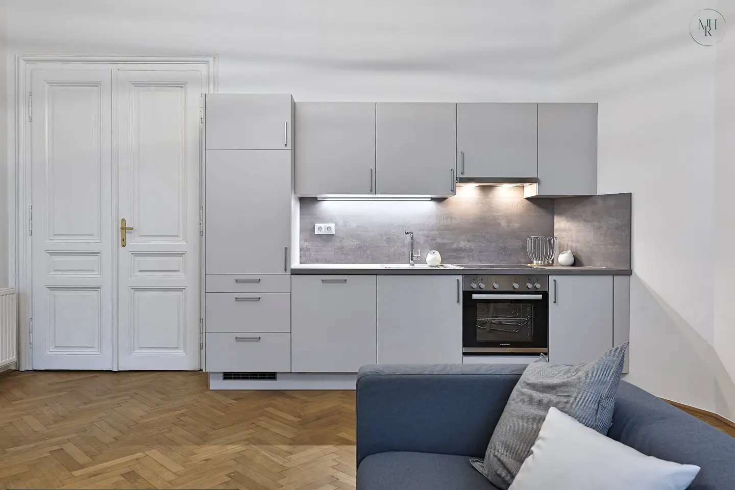 Charmante 3-Zimmer Wohnung vollmöbliert bei Josefsplatz