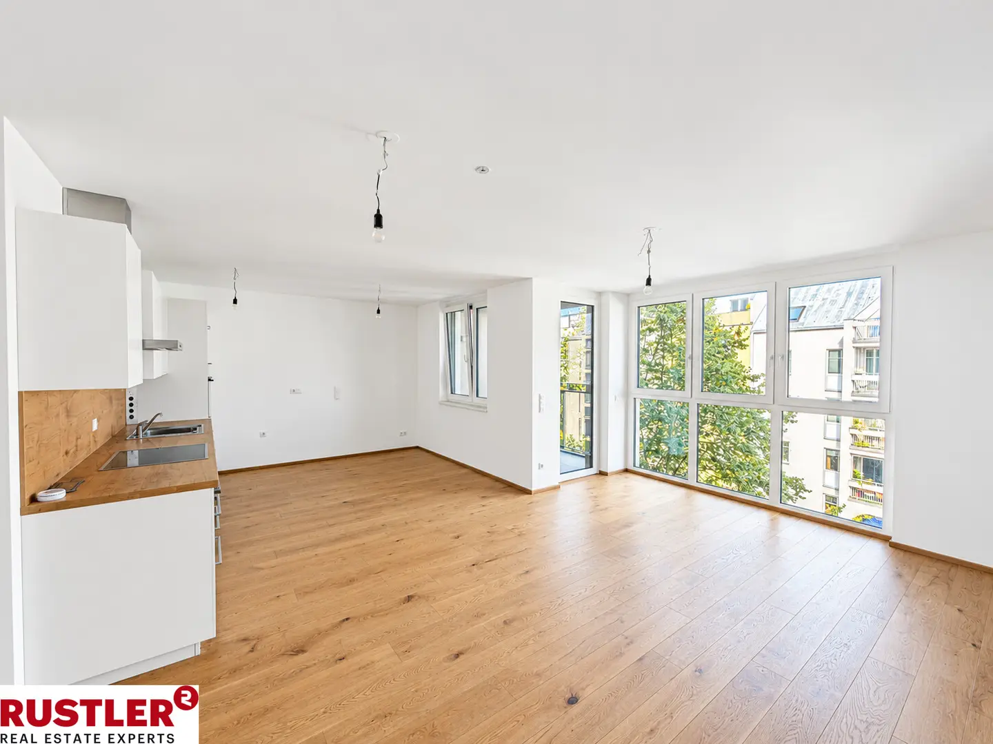 Ruhige Wohnung mit Loggia und Grünblick