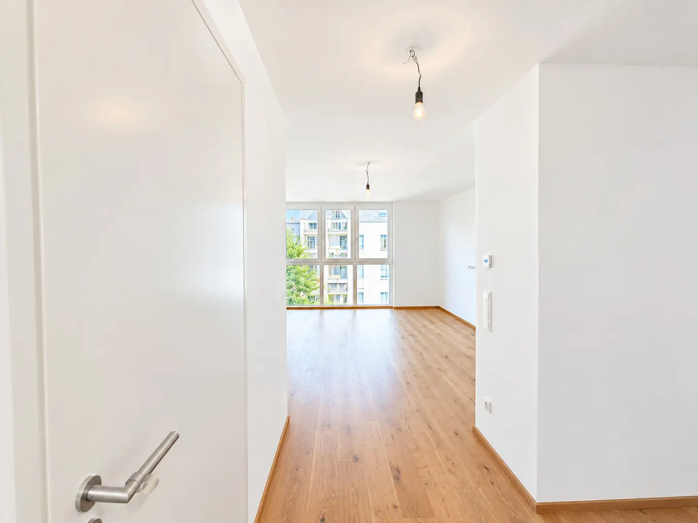 Ruhige Wohnung mit Loggia und Grünblick