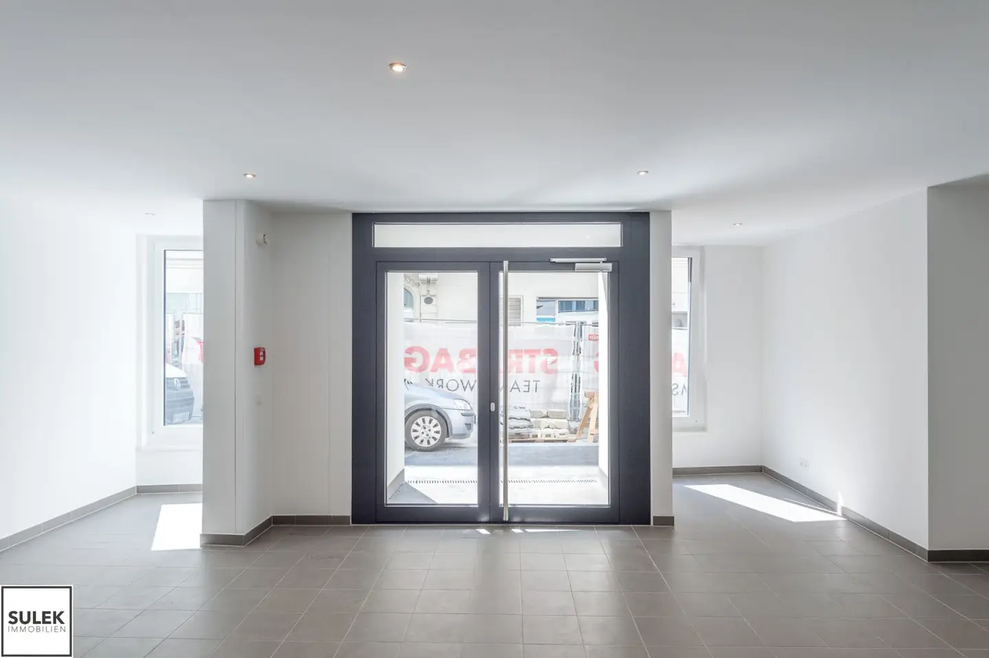Kaiserstraße: moderne rd. 60 m² Gewerbefläche - ideales Kleinbüro / Atelier usw. - ab 1.1.27