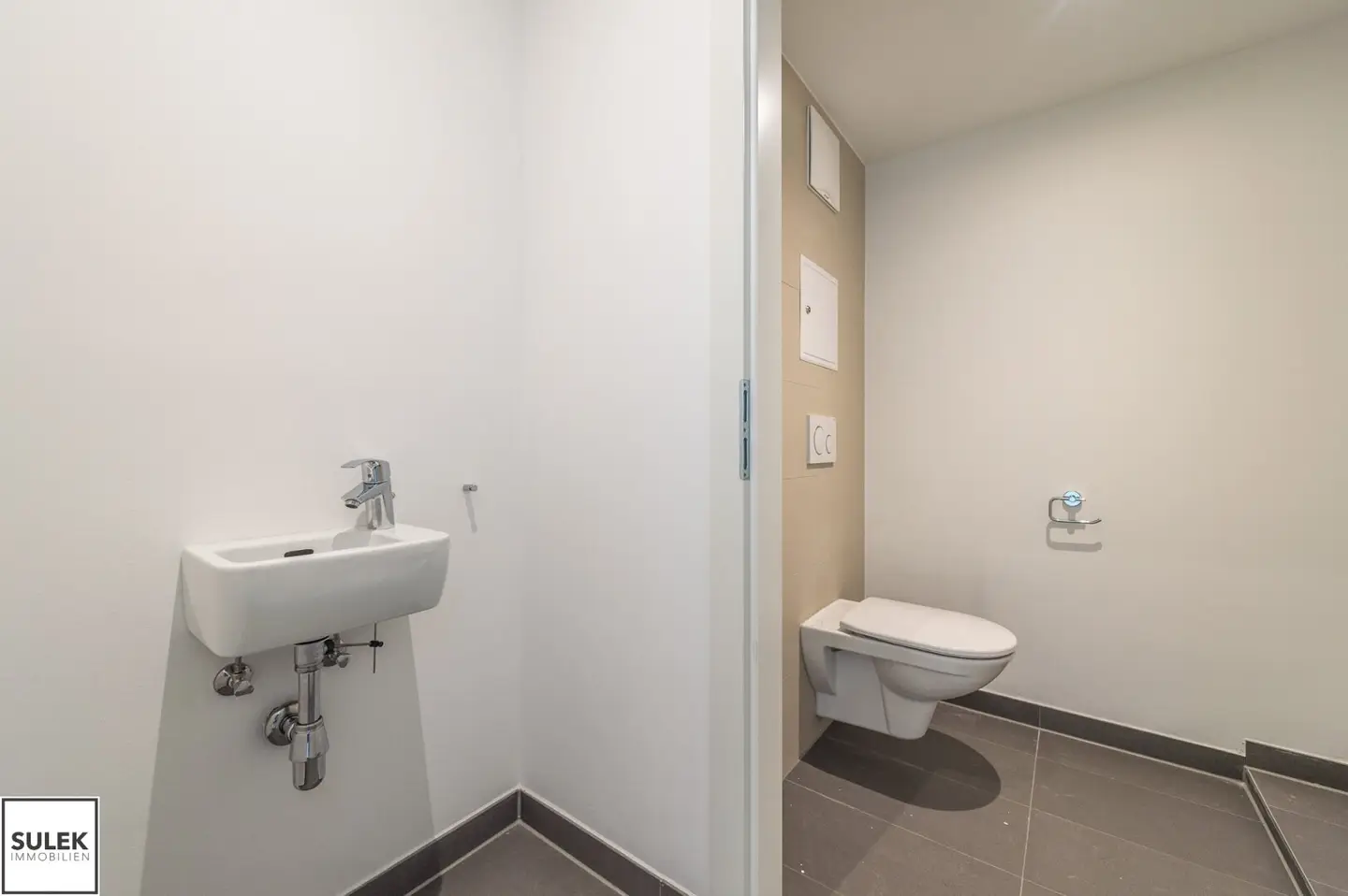 Kaiserstraße: moderne rd. 60 m² Gewerbefläche - ideales Kleinbüro / Atelier usw. - ab 1.1.27