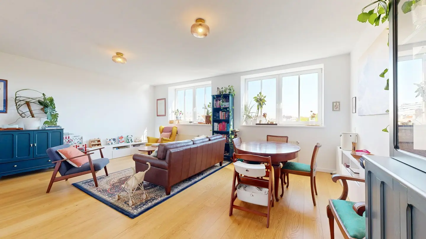 Beautiful 4-room apartment at Liechtensteinpark | 2 bathrooms | Elevator |